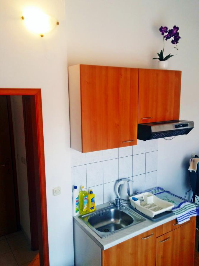 Apartments Eugen Pedisic Turanj Exterior foto